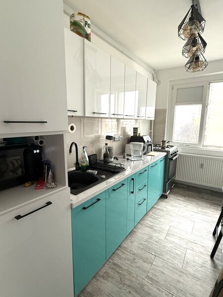 Dristor, Calea Vitan Stradal, vis-a-vis de Stadionul Olimpia,